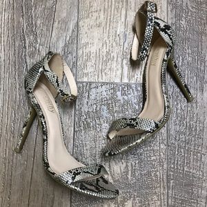 Snake print Cathy Jean heels